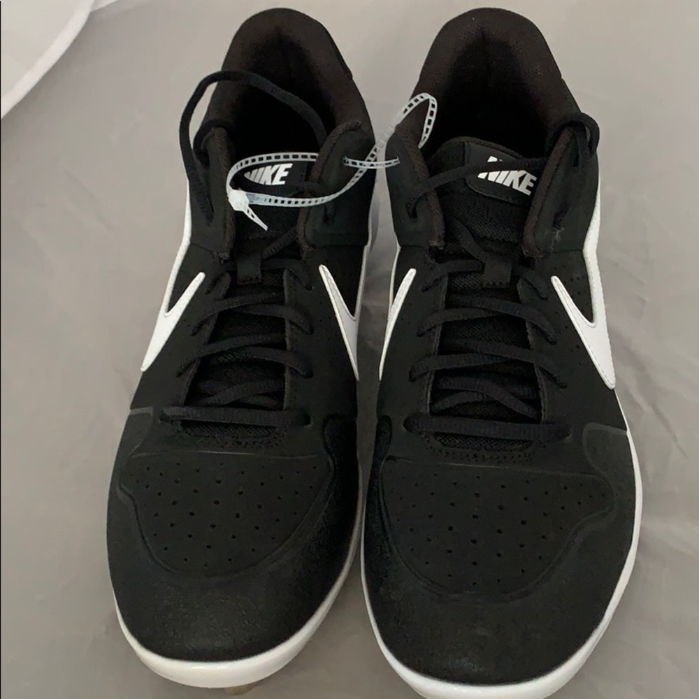Nike Black And White Baseball shoes Metal Cleats - Picture 4 of 9
